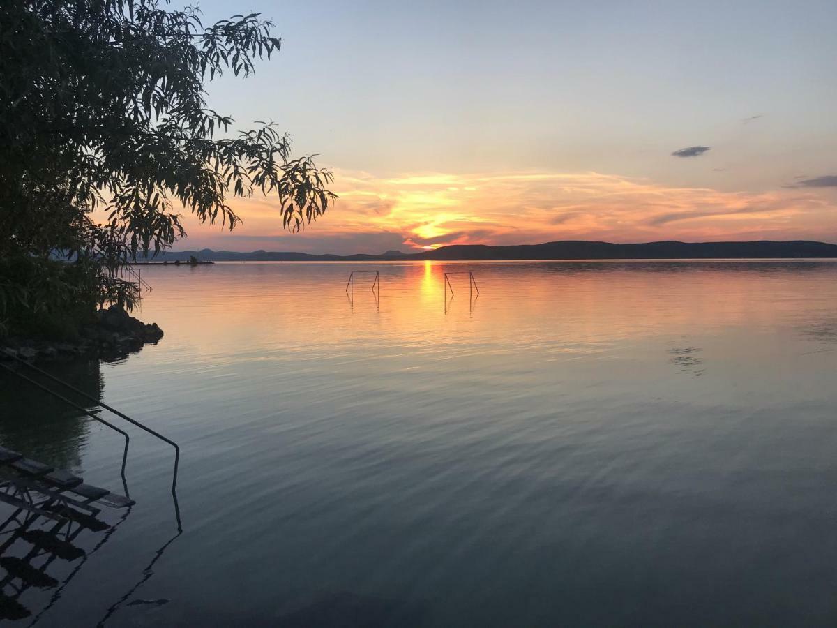 Sunny Private Beach Balatonlelle Luaran gambar