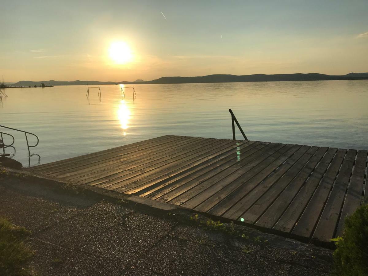 Sunny Private Beach Balatonlelle Luaran gambar